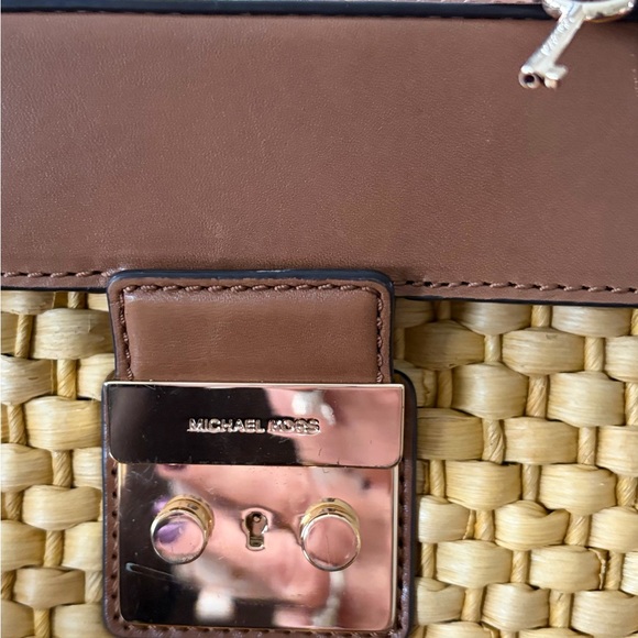 Michael Kors Straw Gabriella Satchel in Walnut EUC (see notes pls) - Picture 3 of 7